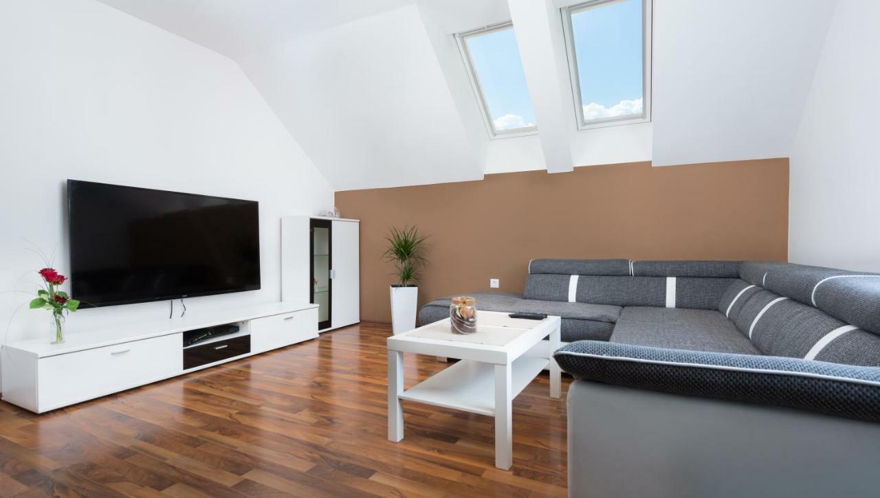 Boomerang Apartment Μπλεντ Εξωτερικό φωτογραφία